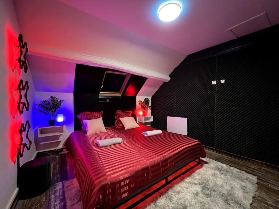 Red Love-Room / Balneo & Plus ! Souppes-sur-Loing Exterior foto